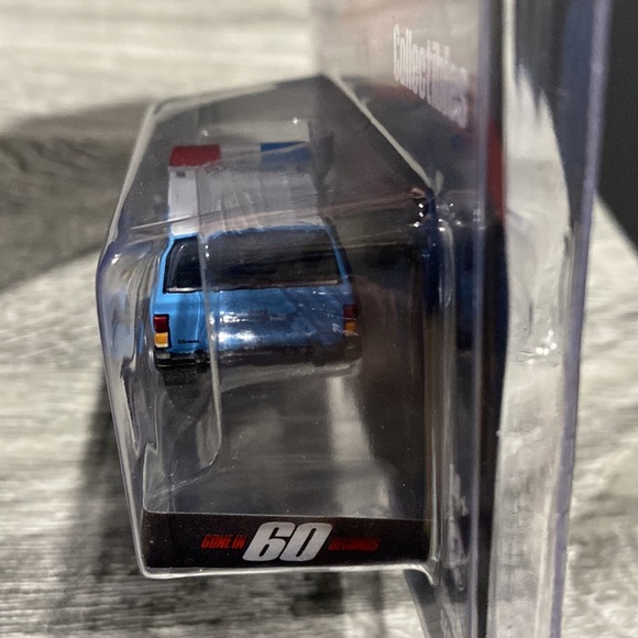 GreenLight | Gone in 60 Seconds: 1995 Jeep Cherokee - 1:64 Scale Die-Cast - Picture 9 of 11